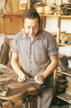 Antonio Marín at his workshop